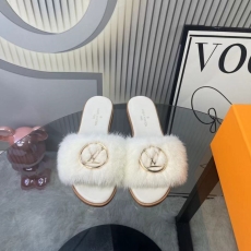 Louis Vuitton Slippers